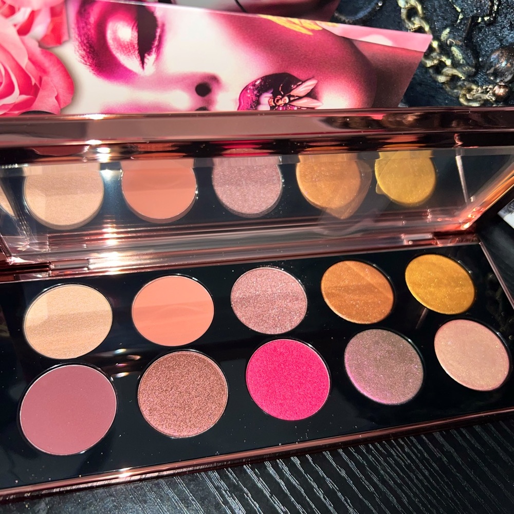 Pat McGrath limited edition Rose Gold Mothership Divine Rose 2